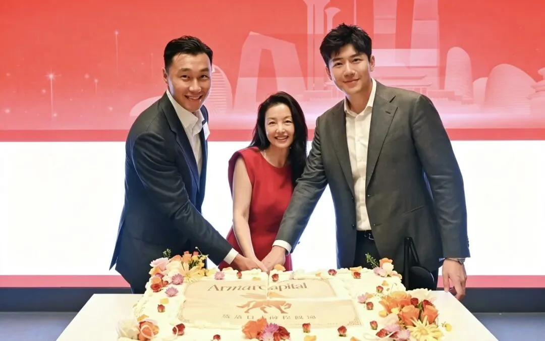 投过OpenAI和Anthropic C轮的美元母基金，把办公室开到了北京