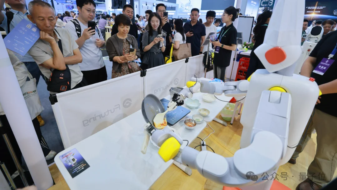 半年3轮10亿,他们都投了这家已经把机器人卖到500个家庭的公司