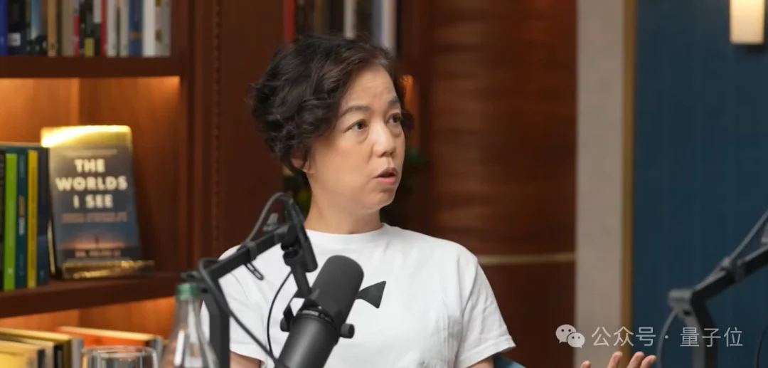 李飞飞最新访谈：人也不全靠现实数据学习啊