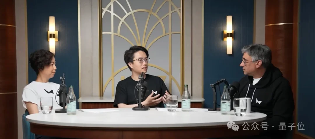 李飞飞最新访谈：人也不全靠现实数据学习啊
