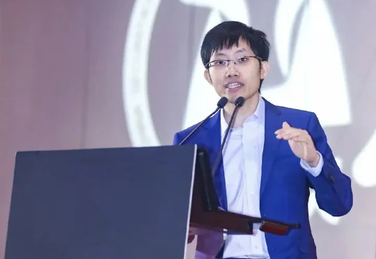 梁文锋风评演进史