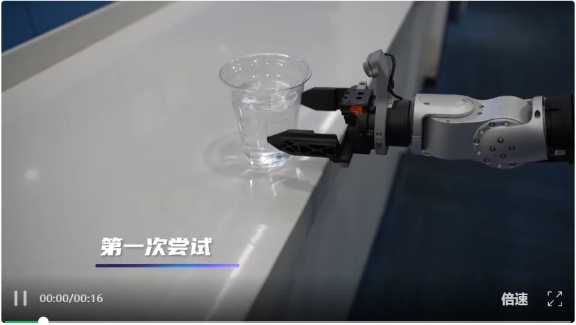 60分靠数据，100分靠自进化：清华曹婷和「域变换」攻向机器人可部署