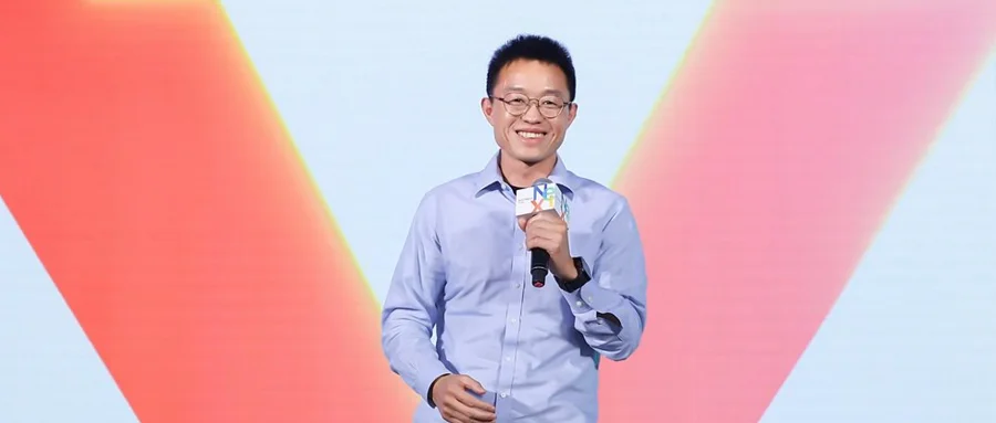 智谱唐杰突发长文曝RSI进展:Agent优化10万卡集群吞吐暴涨200%,AI造AI还远吗?