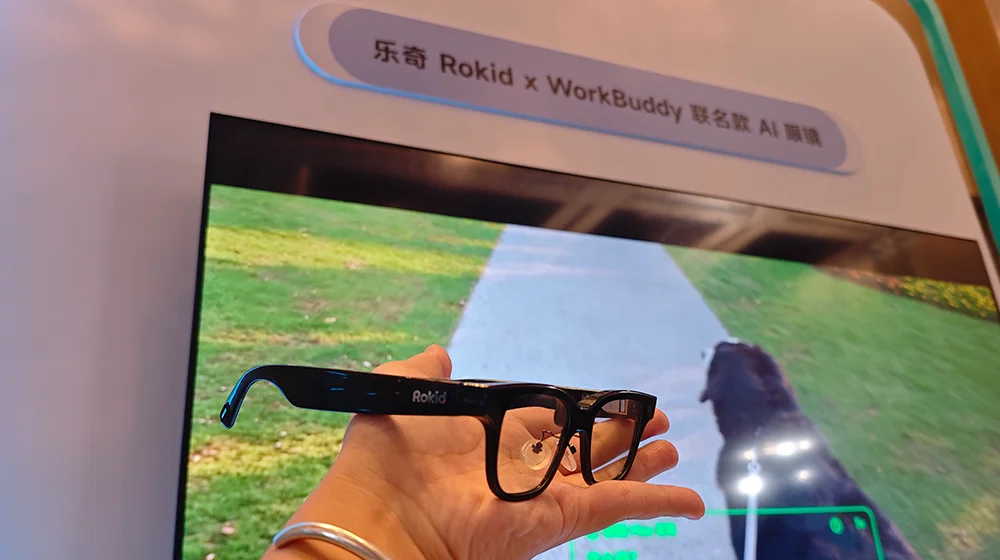 今天,按摩椅上也能用WorkBuddy了