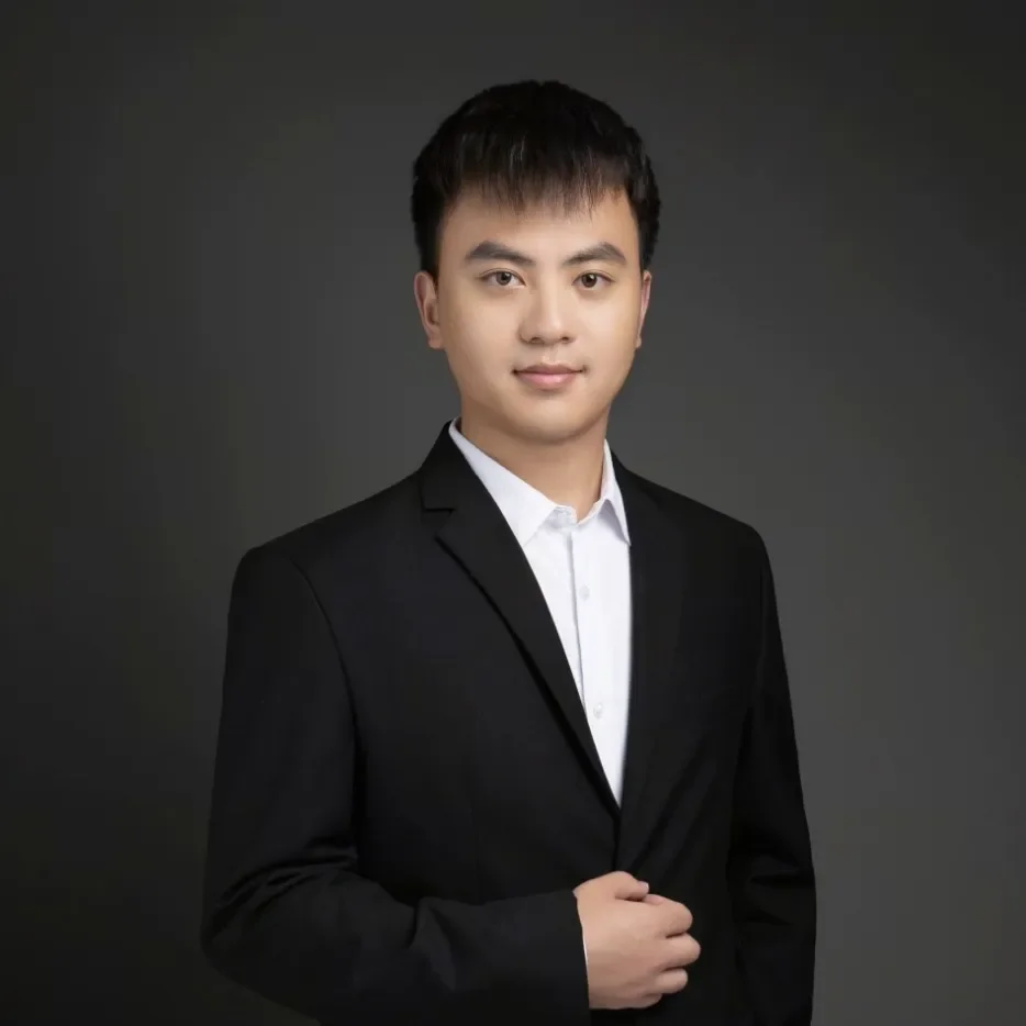 Milvus HNSW 量化索引选型指南：从 SQ、PQ、PRQ 到 Refine 实测